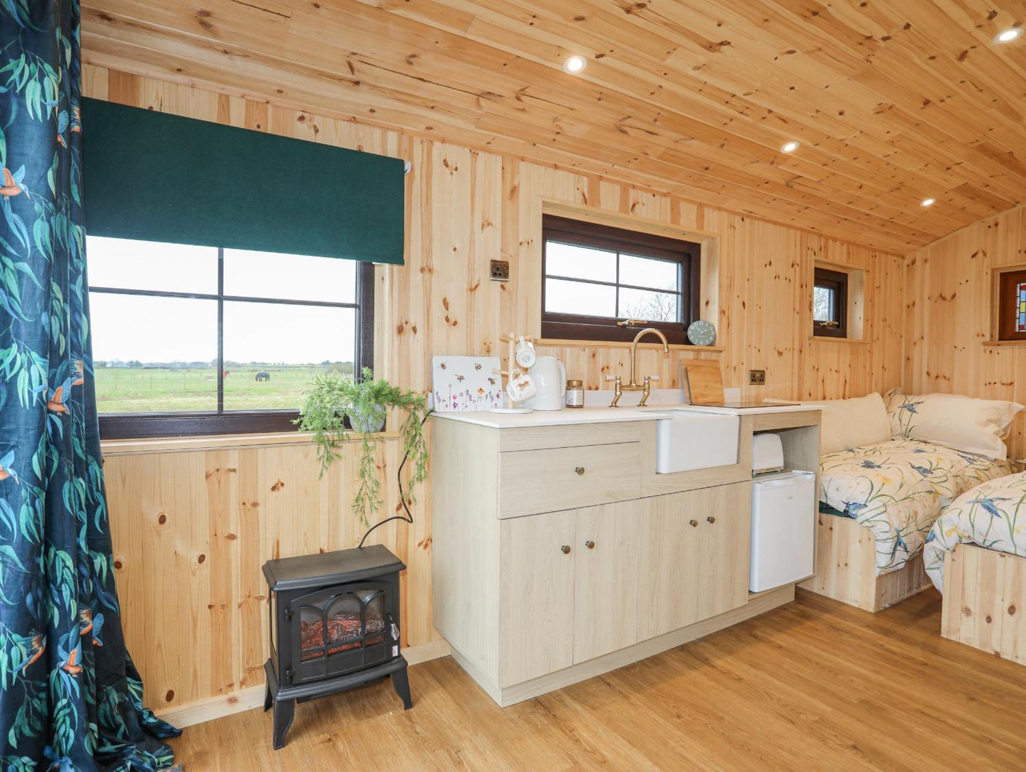Tal Sarn Shepherd Hut Llanfairpwllgwyngyll Buitenkant foto